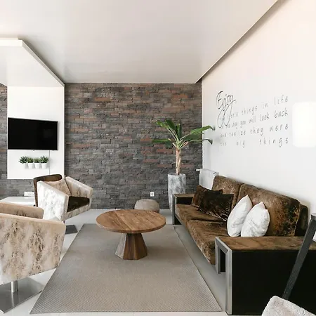 Rooftop Oasis Назаре